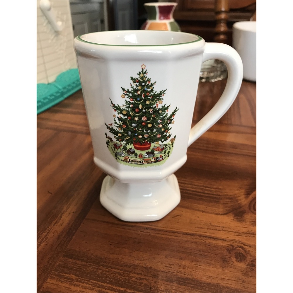 pfaltzgraff christmas heritage White Beverage Mug Cup tree